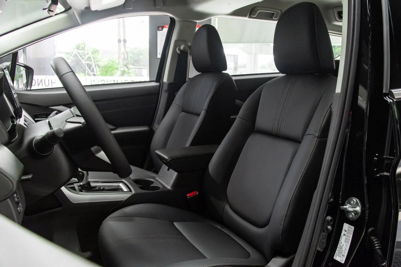 Xpander Premium Và Xpander Cross