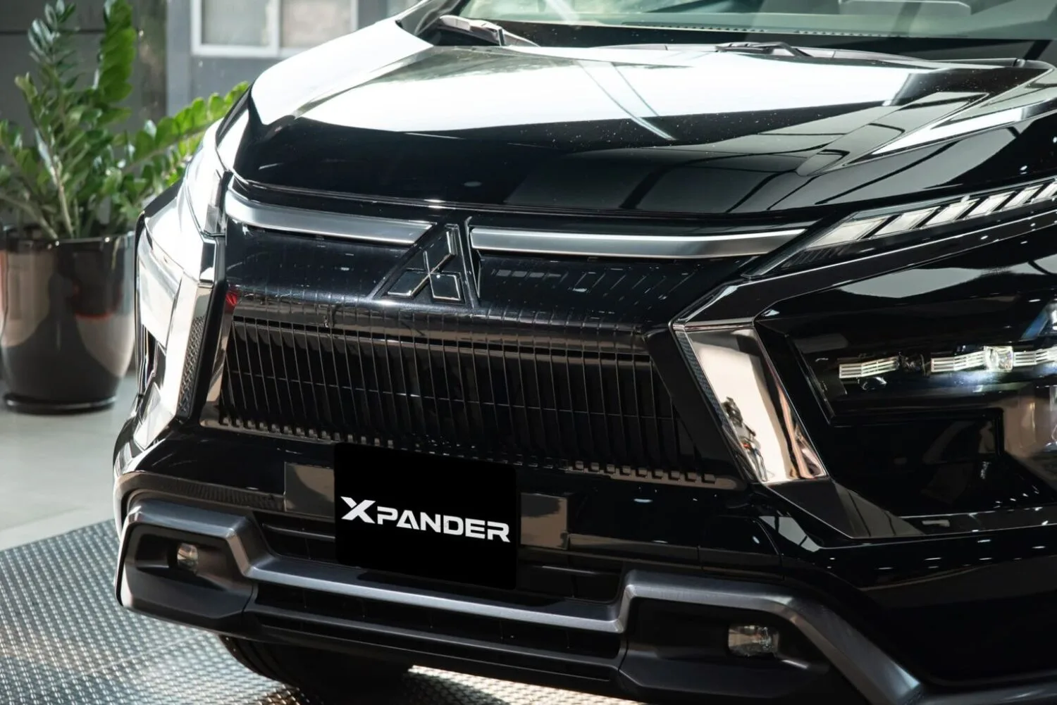 Xpander Premium Và Xpander Cross